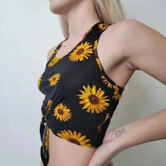 charlotte russe Sunflower Cropped Tie Front Tank Top - XS - Picture 4 of 5